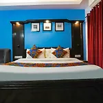 Fabhotel Sentinel Suites