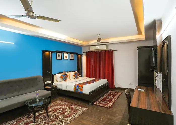 Fabhotel Sentinel Suites